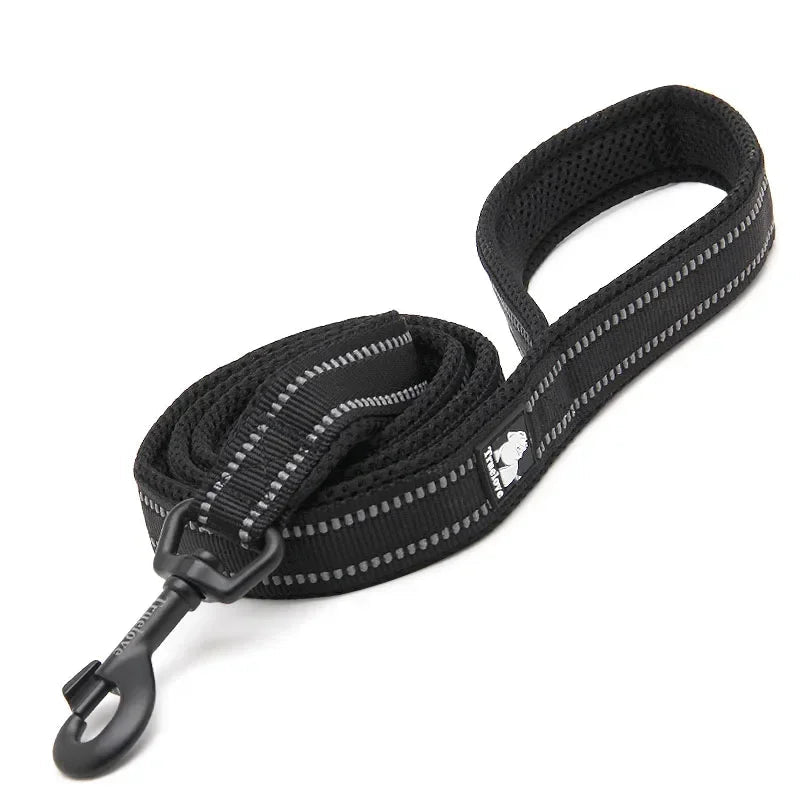 UnleashGo™ Reflective Comfort Dog Leash