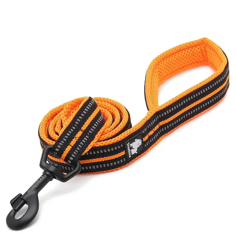 UnleashGo™ Reflective Comfort Dog Leash